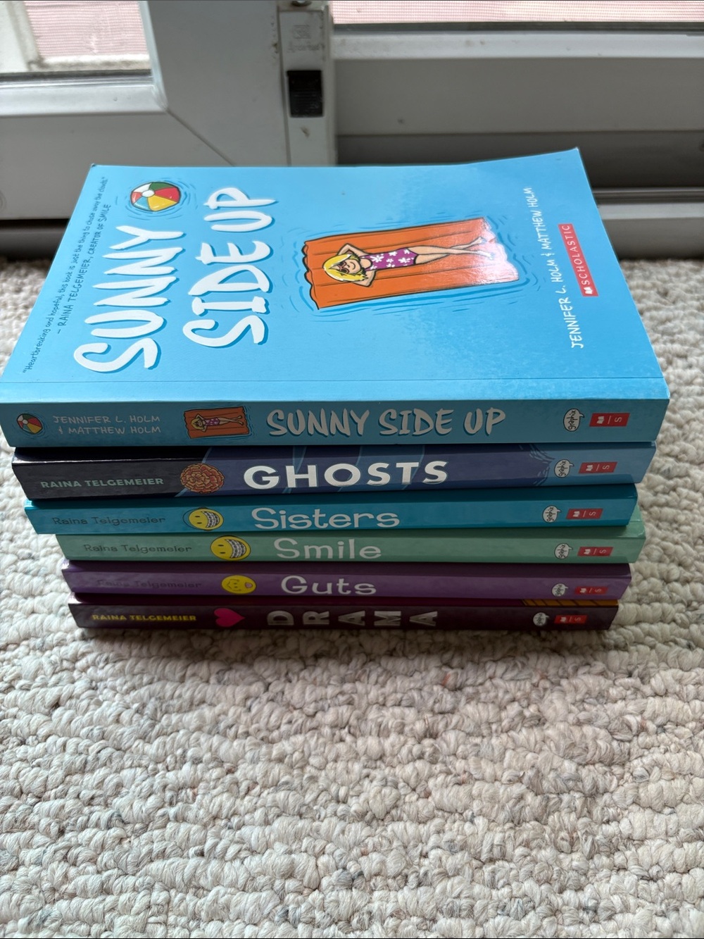 Scholastic Set of 5 Raina Telgemeier Books Plus Bonus Drama Guts Smile Sisters
